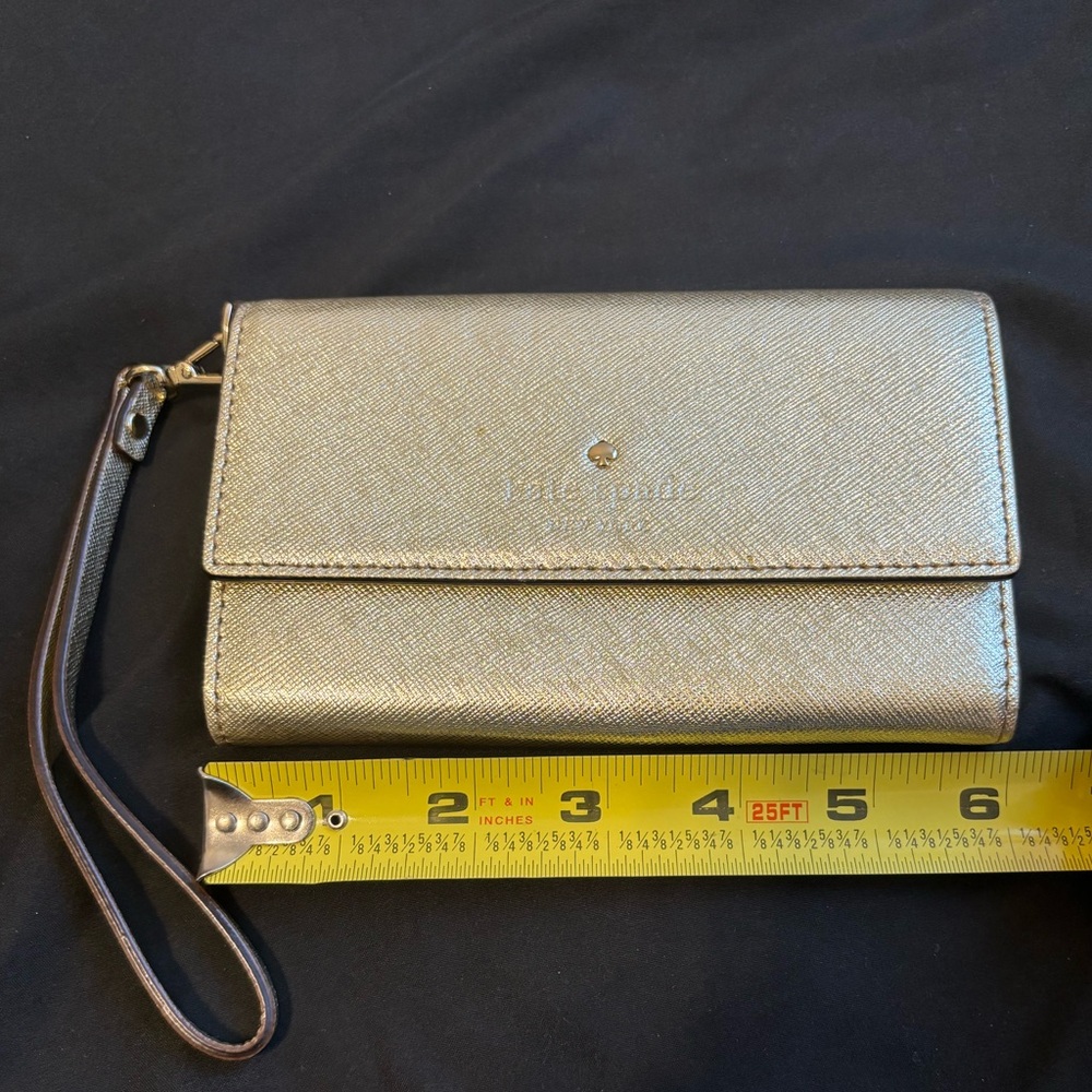 Kate Spade wristlet/wallet with mirror